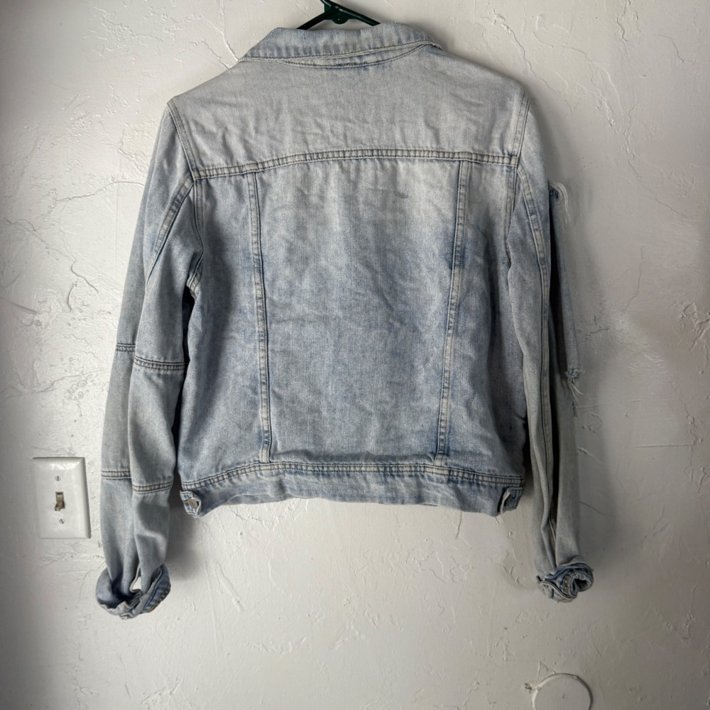Free People Distressed Light Wash Denim Jacket Women's L‎ Boho Festival Western - Picture 9 of 10